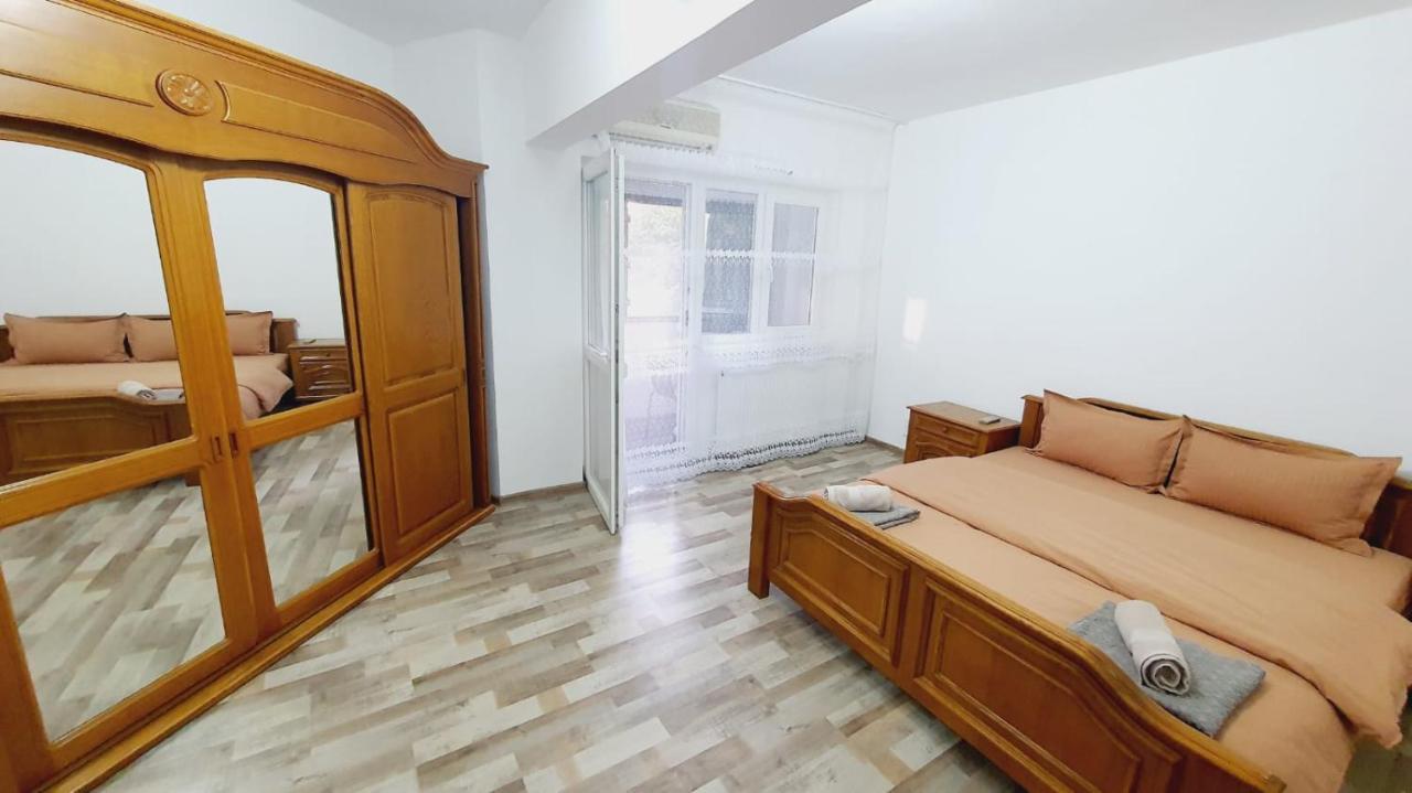 Апартаменти Apartament Radoi Дробета-Турну-Северин Екстер'єр фото
